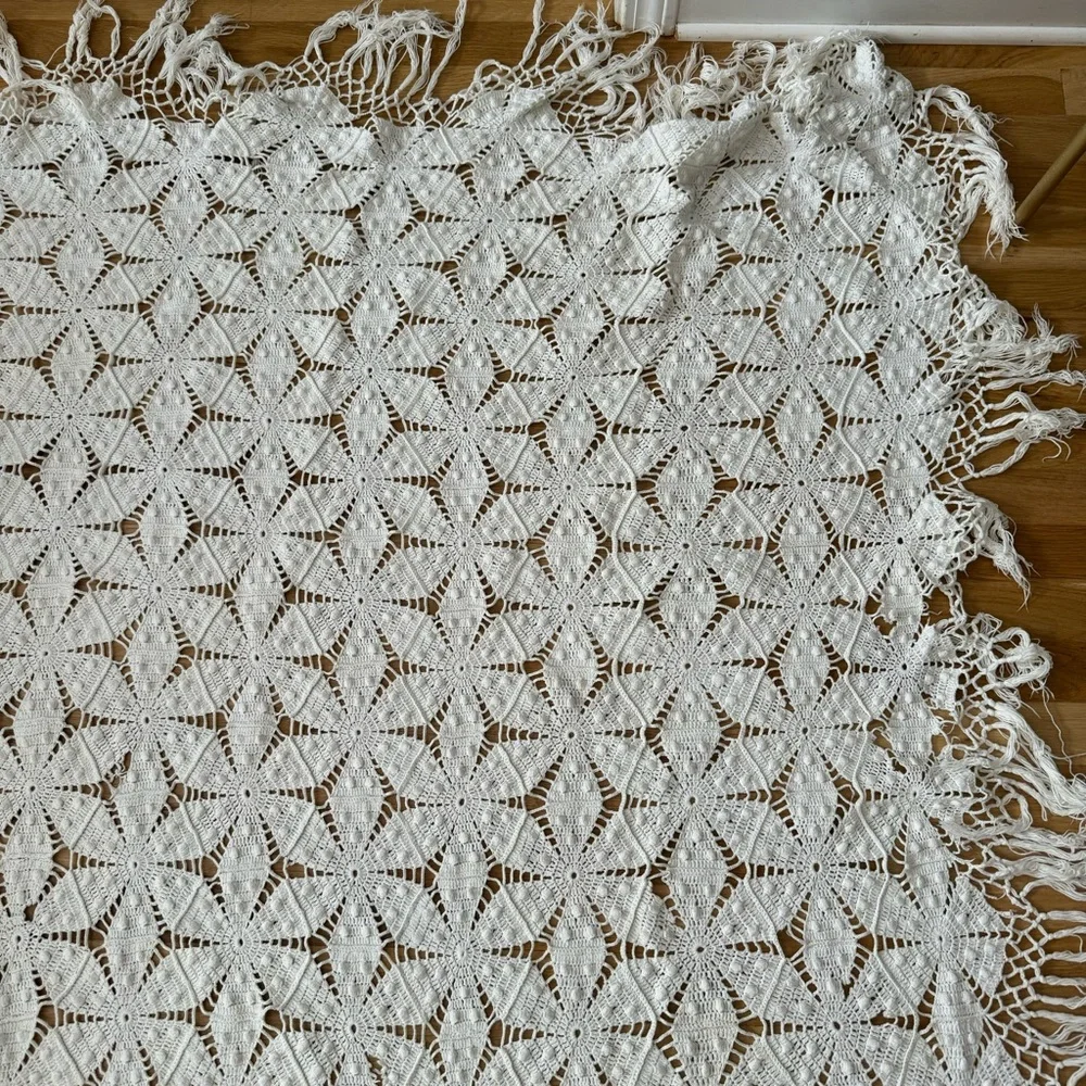 handmade vintage heavy cotton lace bedspread, popcorn crochet stars, long fringe